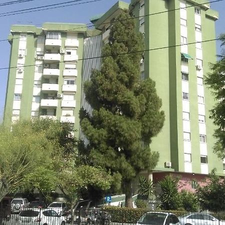Piso Muy Amplio En Malaga .公寓 外观 照片